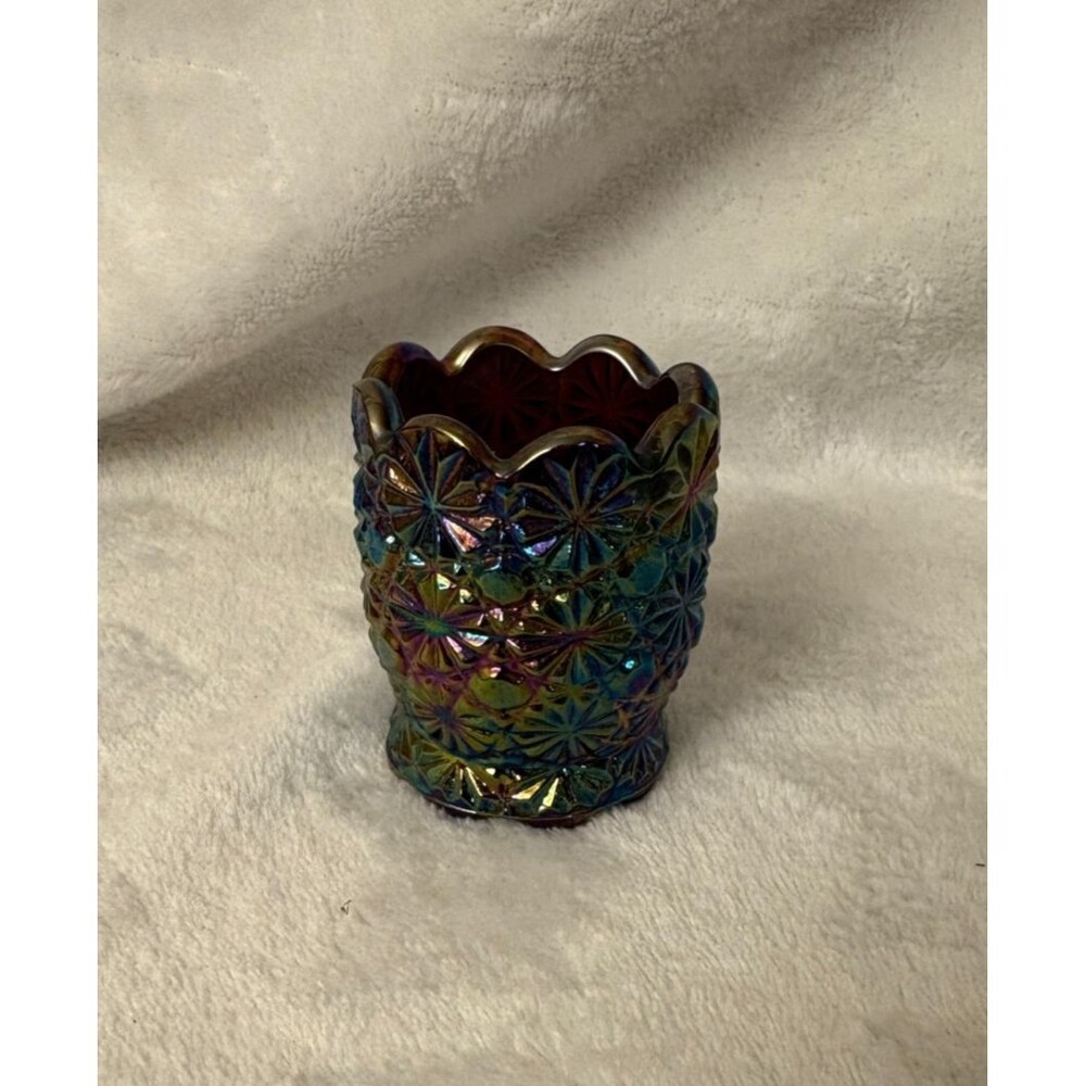 Vintage L.E. Smith Amethyst Daisy & Button Toothpick Holder